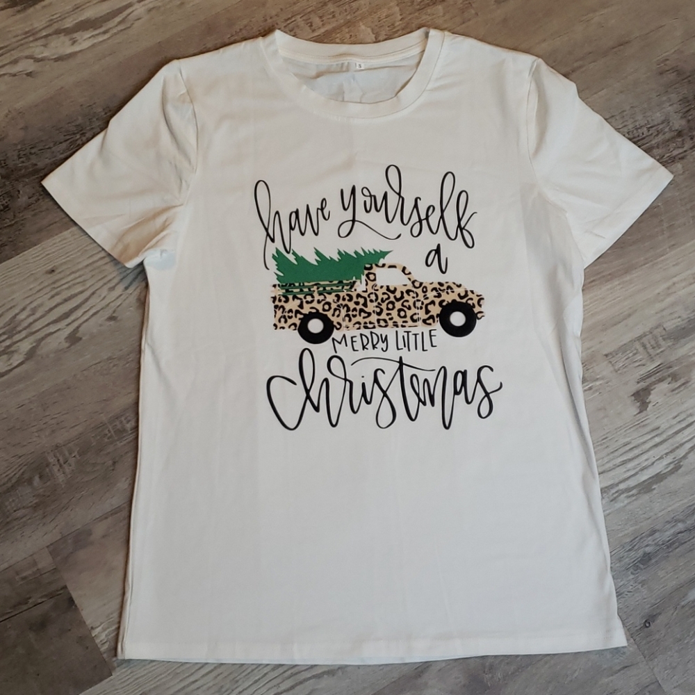 🎄 Holiday shirt.